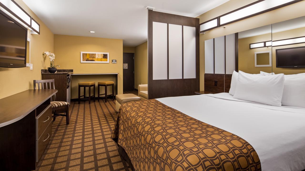 Microtel Inn & Suites By Wyndham ראונד רוק מראה חיצוני תמונה